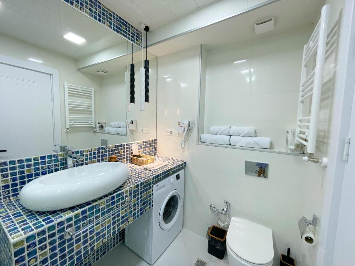 City Heart Luxury Apartment Kutaisi Eksteriør bilde