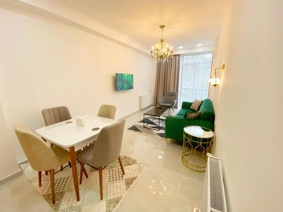 City Heart Luxury Apartment Kutaisi Eksteriør bilde